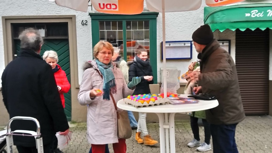 Die Bensberger waren schon am Gründonnerstag, dem Markttag, vor Ort: